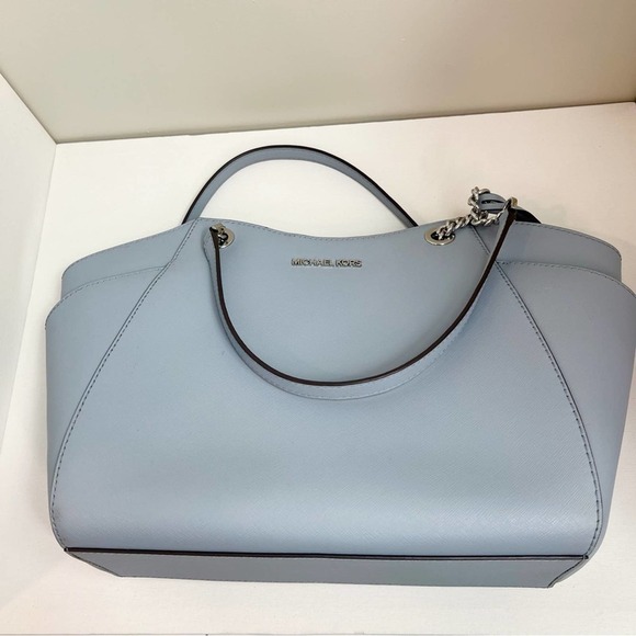 Michael Kors Jet Set Large
Saffiano Leather Shoulder Tote
Bag Light Blue color - Picture 5 of 9